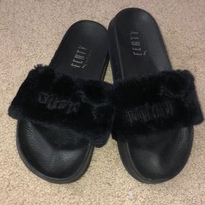 Black Rihanna x Puma Fenty slides